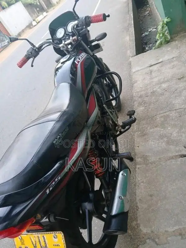 Bajaj Platina 2010 Motorbike (Used)