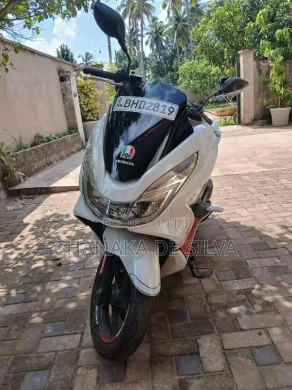 Honda Pcx 2018 Motorbike (Used)