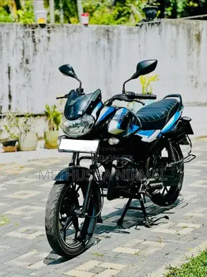 Bajaj Discover 125 2024 Motorbike (Used)
