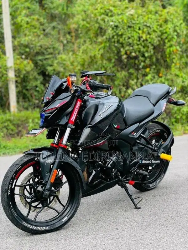Bajaj Pulsar 2025 Motorbike (Used)
