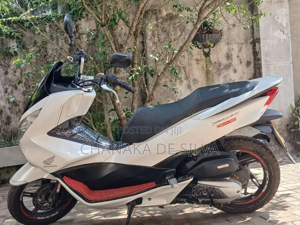 Honda Pcx 2018 Motorbike (Used)