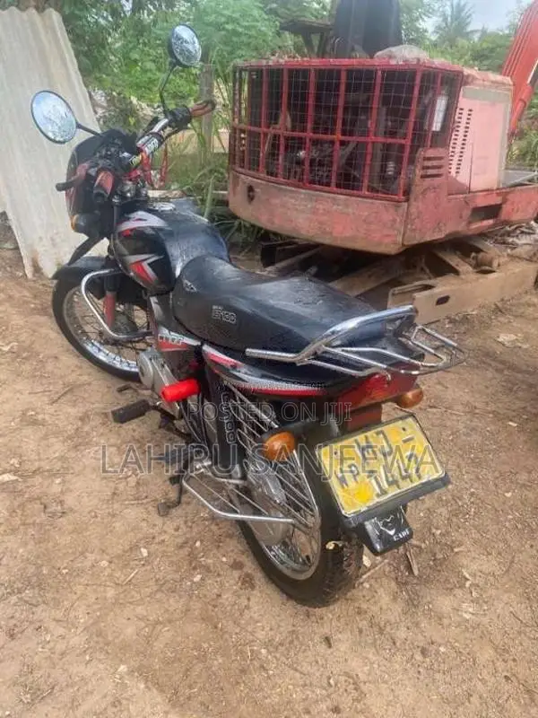 Bajaj CT-100 2005 Motorbike (Used)
