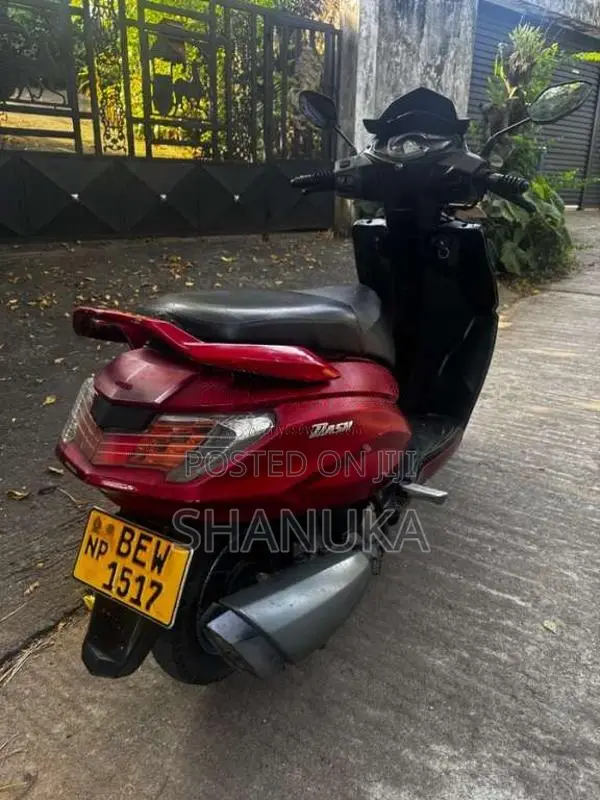 Hero Dash VX 2017 Motorbike (Used)