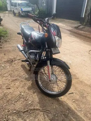 Bajaj CT-100 2005 Motorbike (Used)