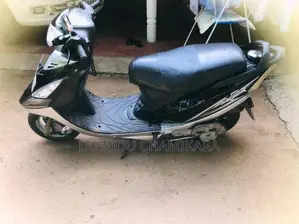 TVS Scooty Streak 2010 Motorbike (Used)