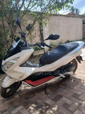 Honda Pcx 2018 Motorbike (Used)
