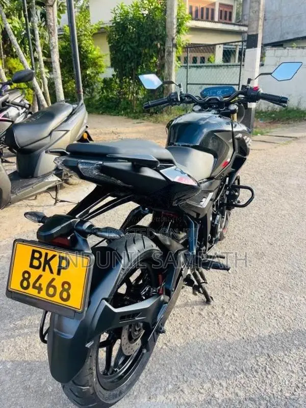 Bajaj N160 2026 Motorbike (Used)