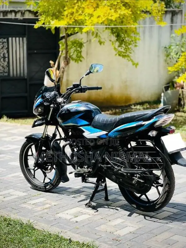 Bajaj Discover 125 2024 Motorbike (Used)