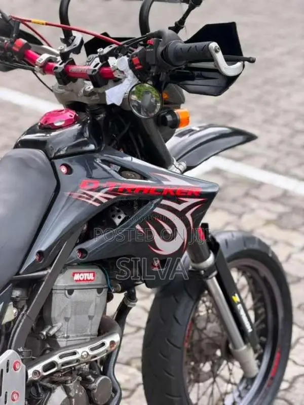 Kawasaki D Tracker 2006 Motorbike (Used)