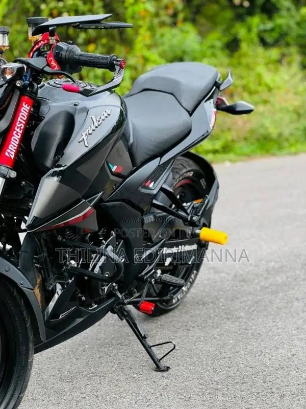 Bajaj Pulsar 2025 Motorbike (Used)