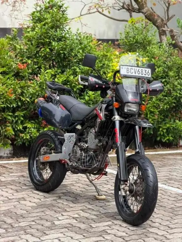 Kawasaki D Tracker 2006 Motorbike (Used)