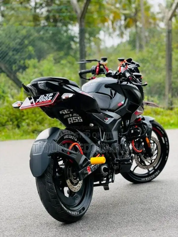 Bajaj Pulsar 2025 Motorbike (Used)