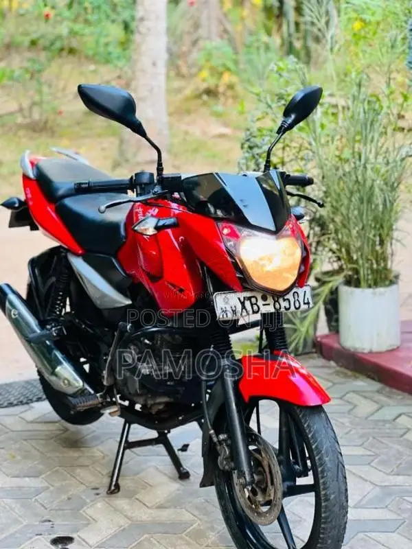 Bajaj Pulsar 2011 Motorbike (Used)
