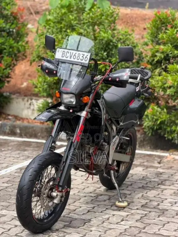 Kawasaki D Tracker 2006 Motorbike (Used)