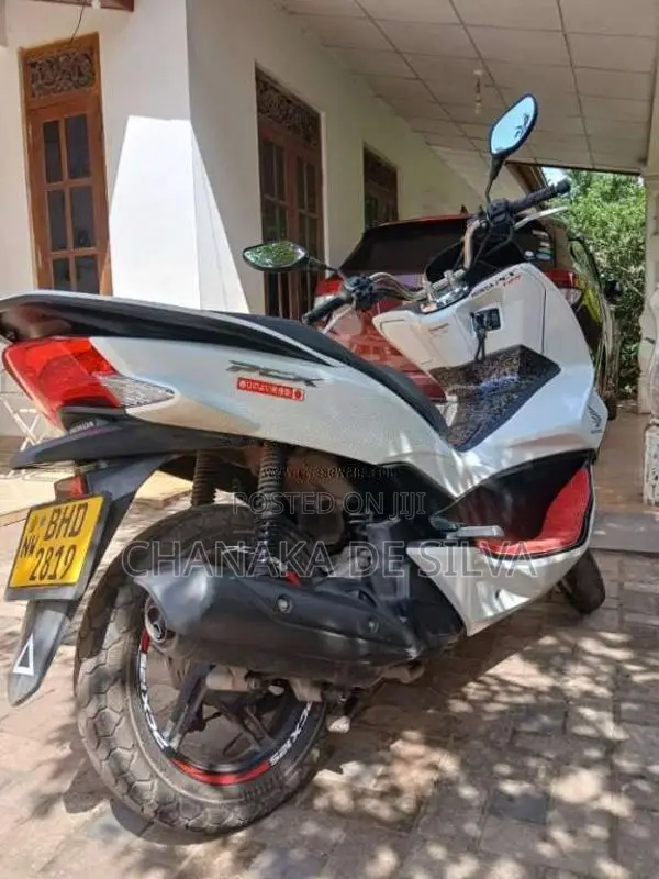 Honda Pcx 2018 Motorbike (Used)