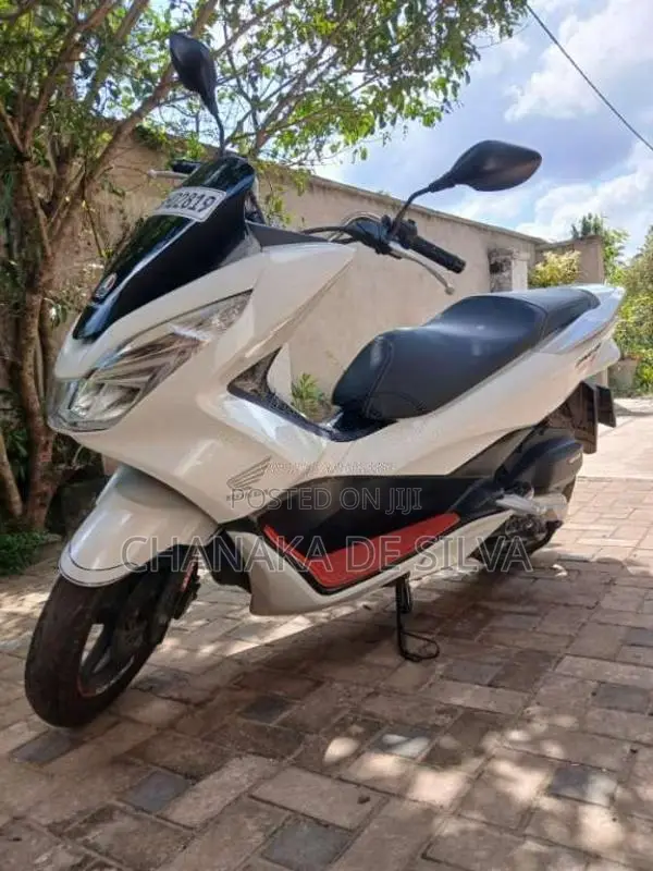 Honda Pcx 2018 Motorbike (Used)