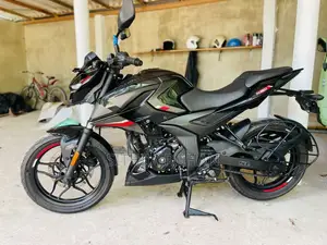 Bajaj Pulsar N160 2025 Motorbike (Used)