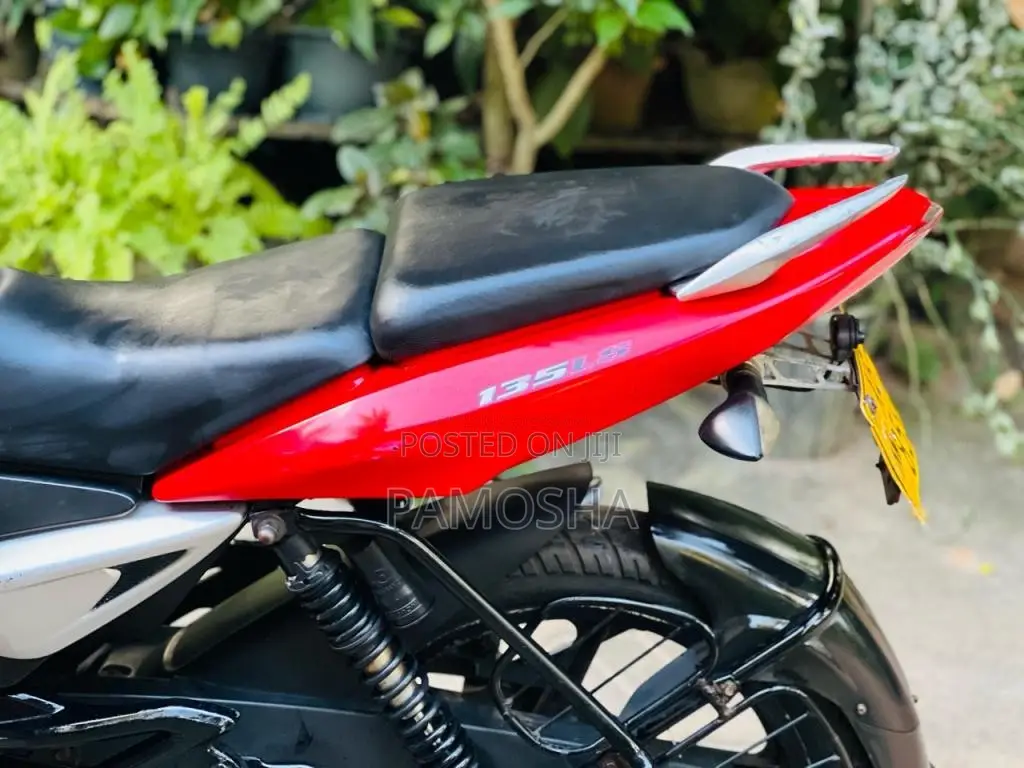Bajaj Pulsar 2011 Motorbike (Used)