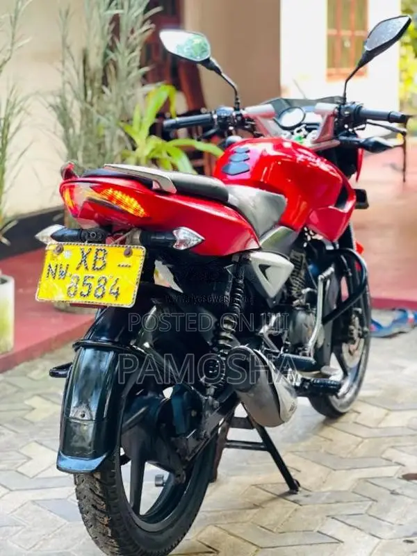 Bajaj Pulsar 2011 Motorbike (Used)