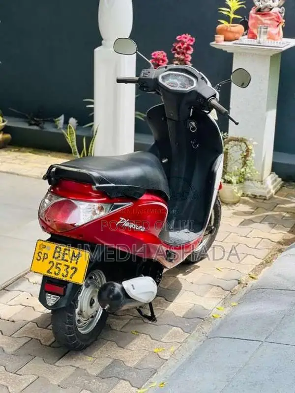 Hero Pleasure 2016 Motorbike (Used)