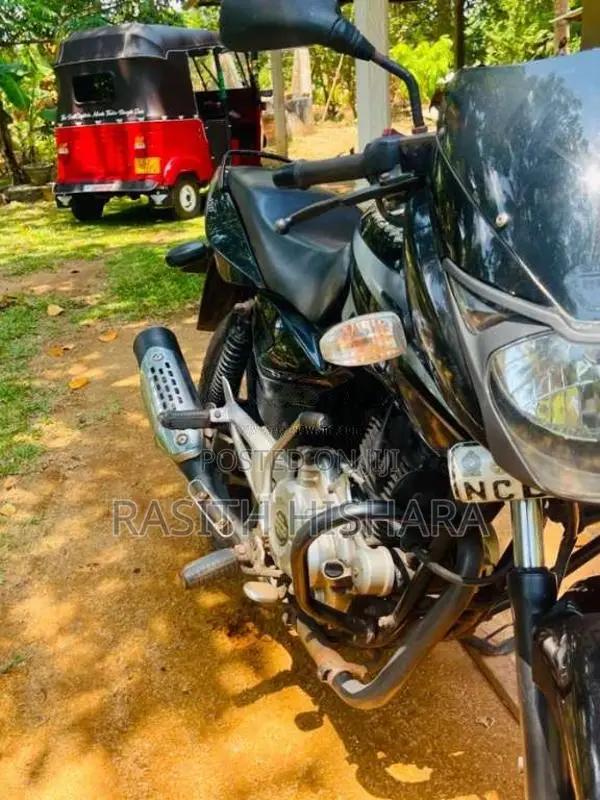 Bajaj Pulsar 2015 Motorbike (Used)