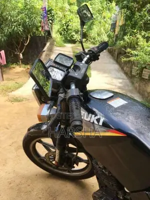 Suzuki GS125 2002 Motorbike (Used)