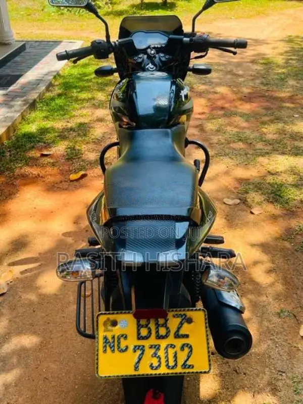 Bajaj Pulsar 2015 Motorbike (Used)