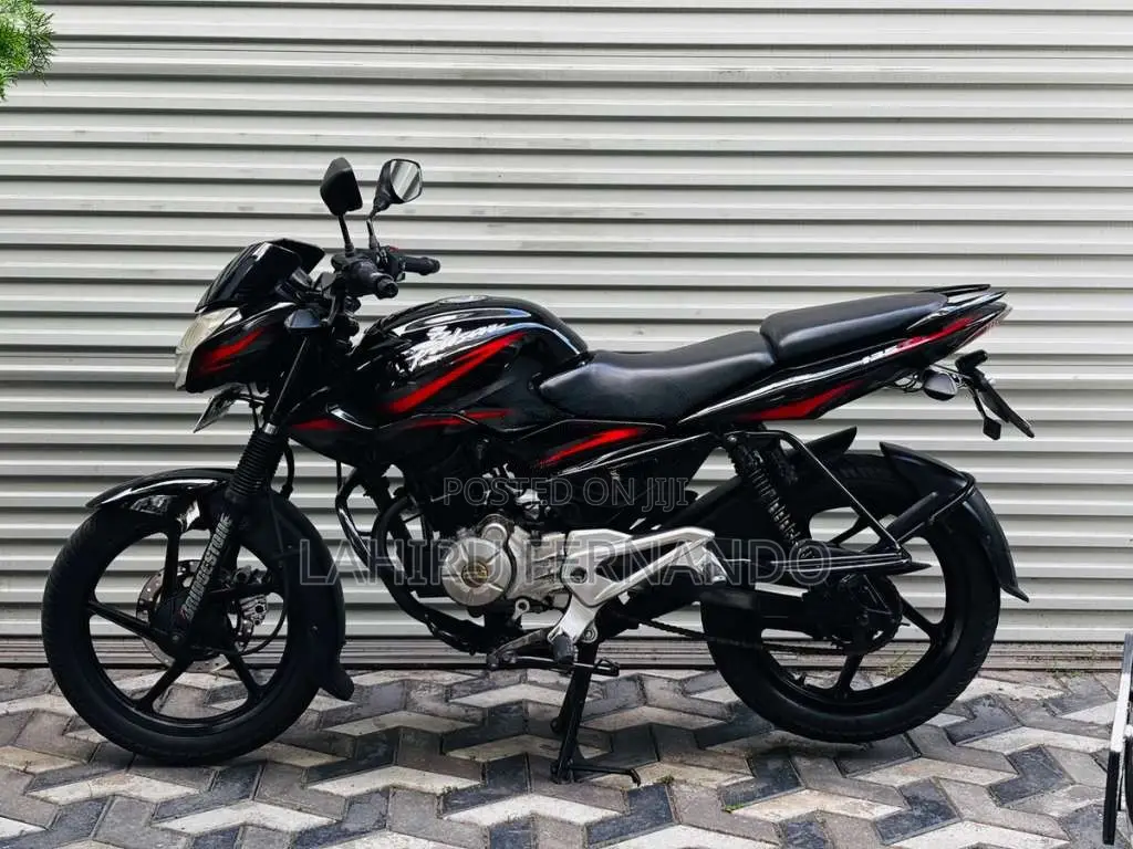 Bajaj Pulsar 135 LS 2013 Motorbike (Used)
