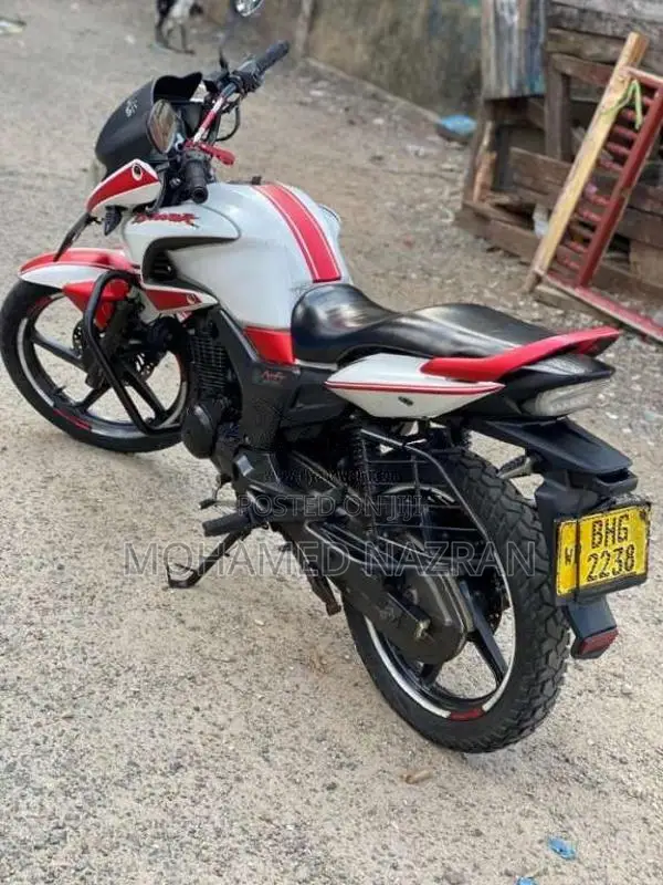 Hero Hunk 2018 Motorbike (Used)