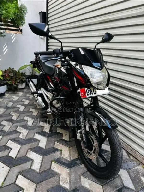 Bajaj Pulsar 135 LS 2013 Motorbike (Used)