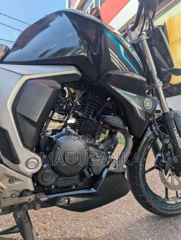 Yamaha FZ 2016 Motorbike (Used)