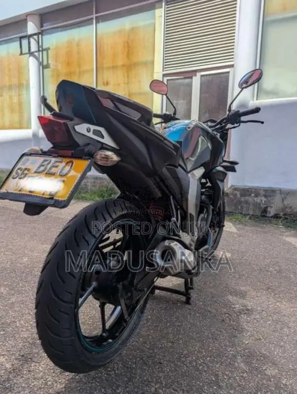 Yamaha FZ 2016 Motorbike (Used)