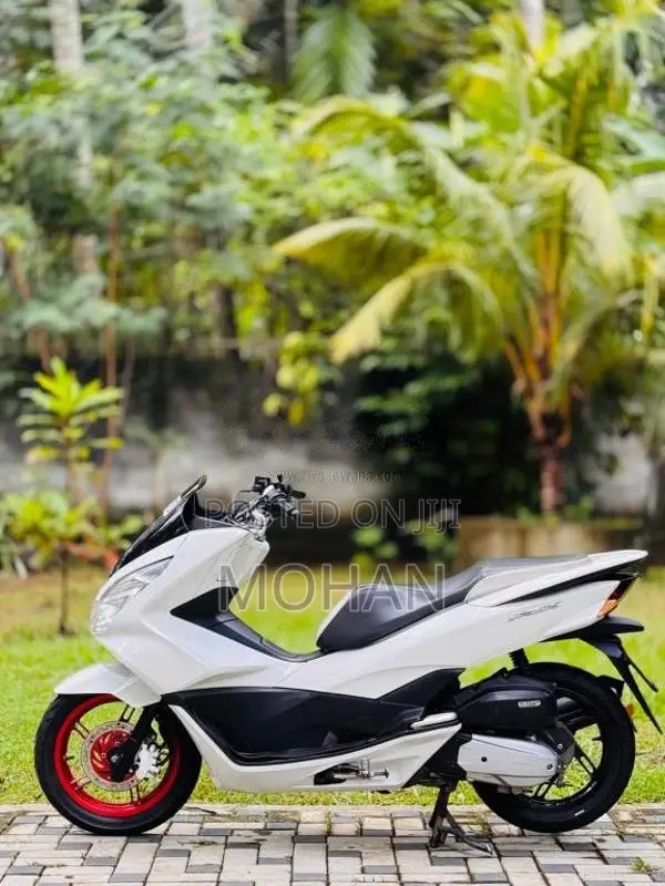 Honda PCX 2014 Motorbike (Used)