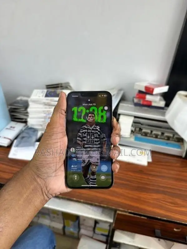 Apple iPhone 13 Pro (Used)