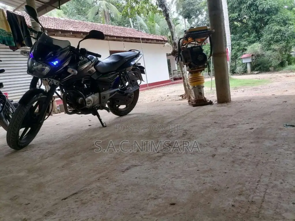 Bajaj Pulsar 150 2016 Motorbike (Used)