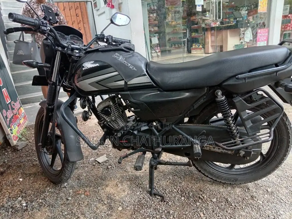 Honda Cd 110 2018 Motorbike (Used)