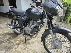 Bajaj Discover 2004 Motorbike (Used)