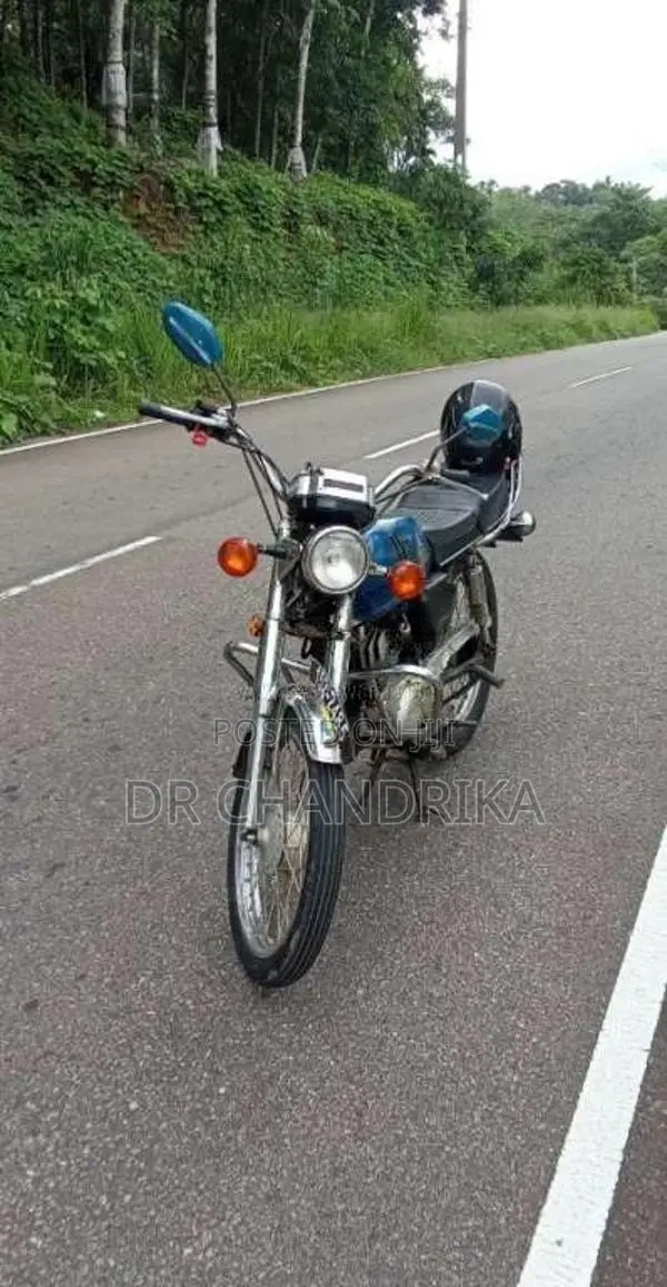 Suzuki AX100 1994 Motorbike (Used)