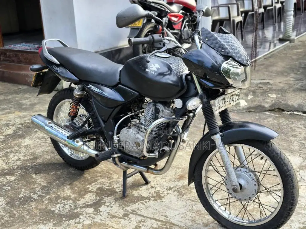 Bajaj Discover 2004 Motorbike (Used)