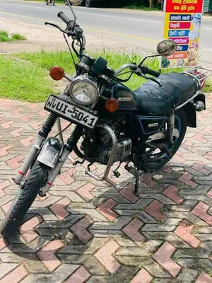 Suzuki GN125 2009 Motorbike (Used)