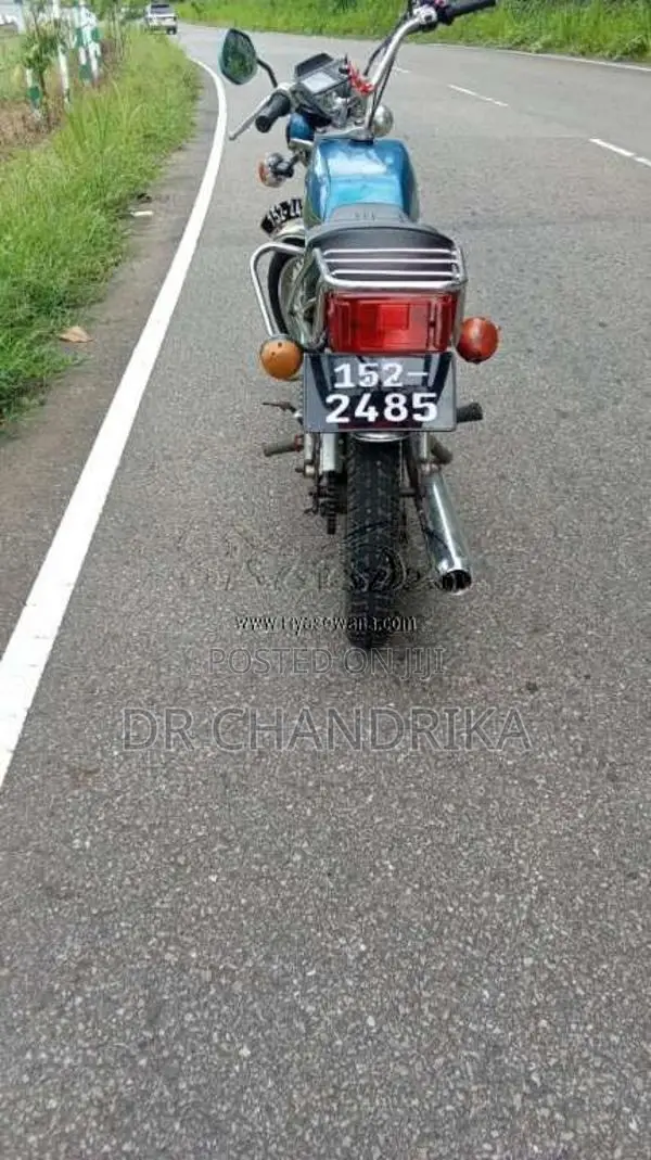Suzuki AX100 1994 Motorbike (Used)