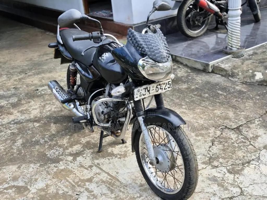 Bajaj Discover 2004 Motorbike (Used)