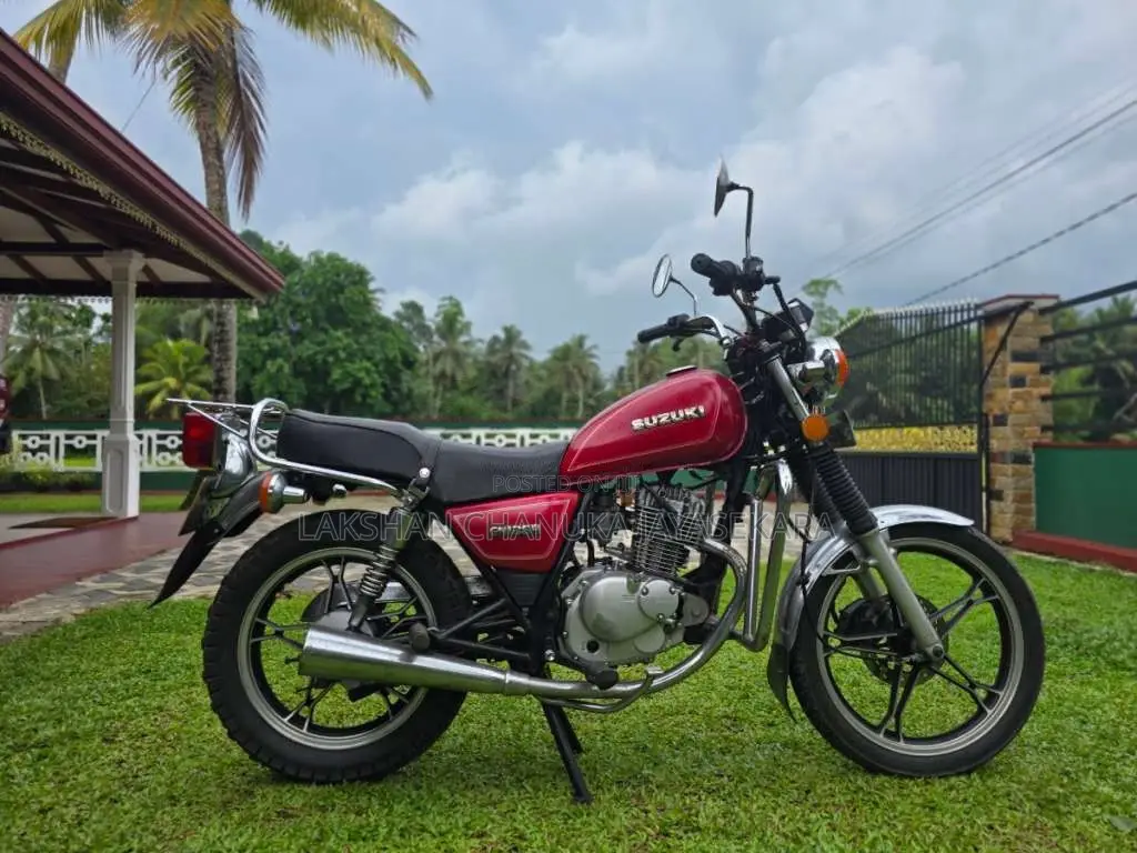 Suzuki GN125 2016 motorcycle (Used)