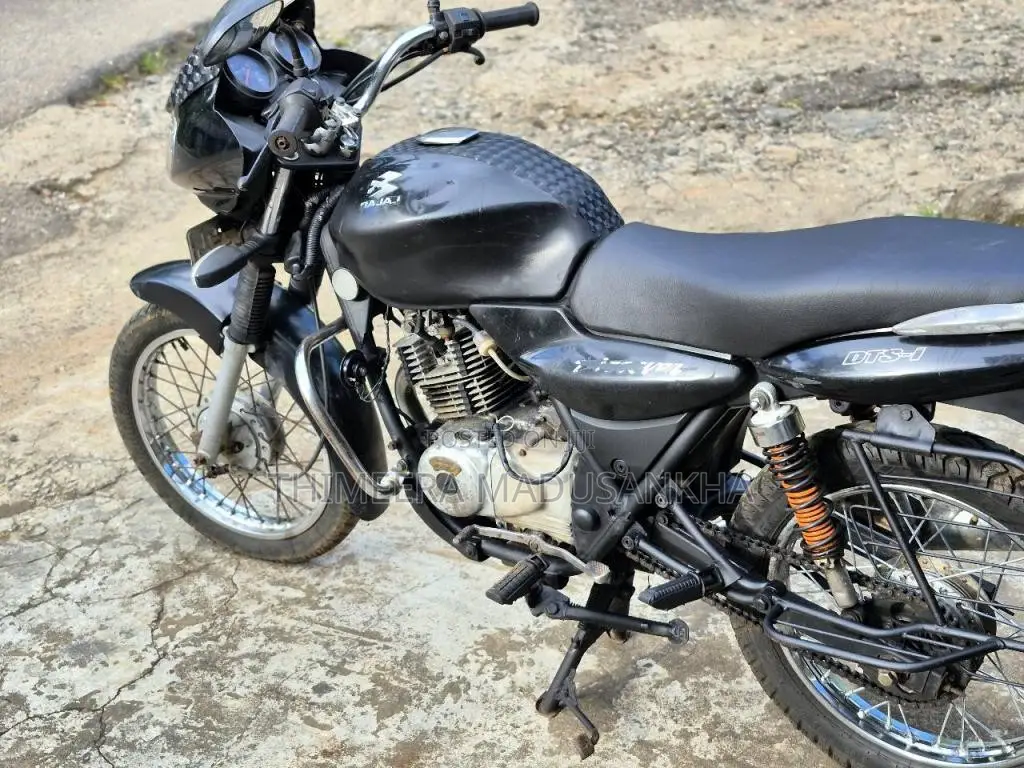 Bajaj Discover 2004 Motorbike (Used)