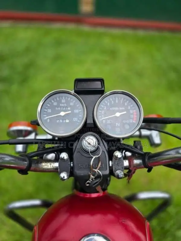Suzuki GN125 2016 motorcycle (Used)