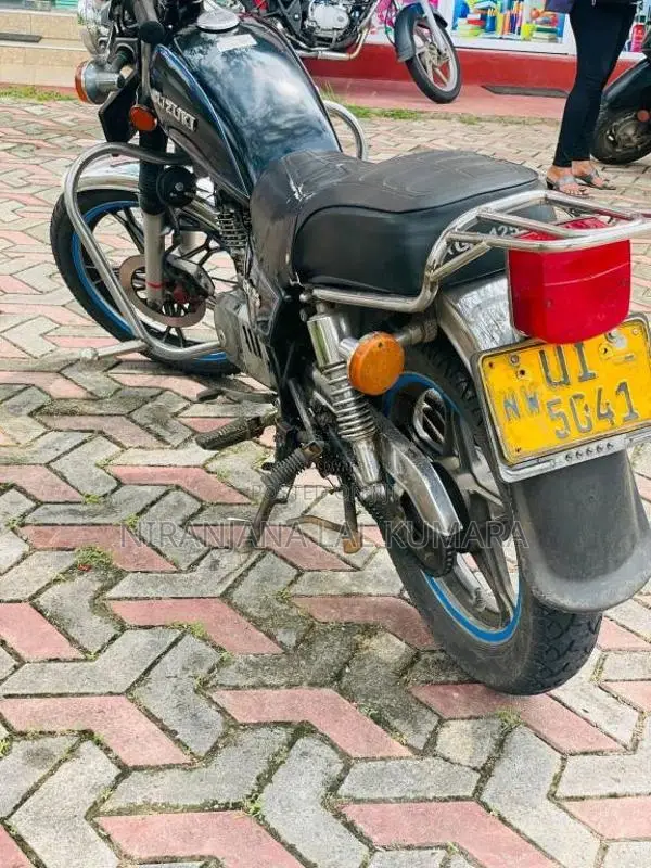 Suzuki GN125 2009 Motorbike (Used)