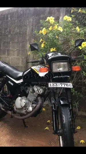 Suzuki GS125 1990 Motorbike (Used)