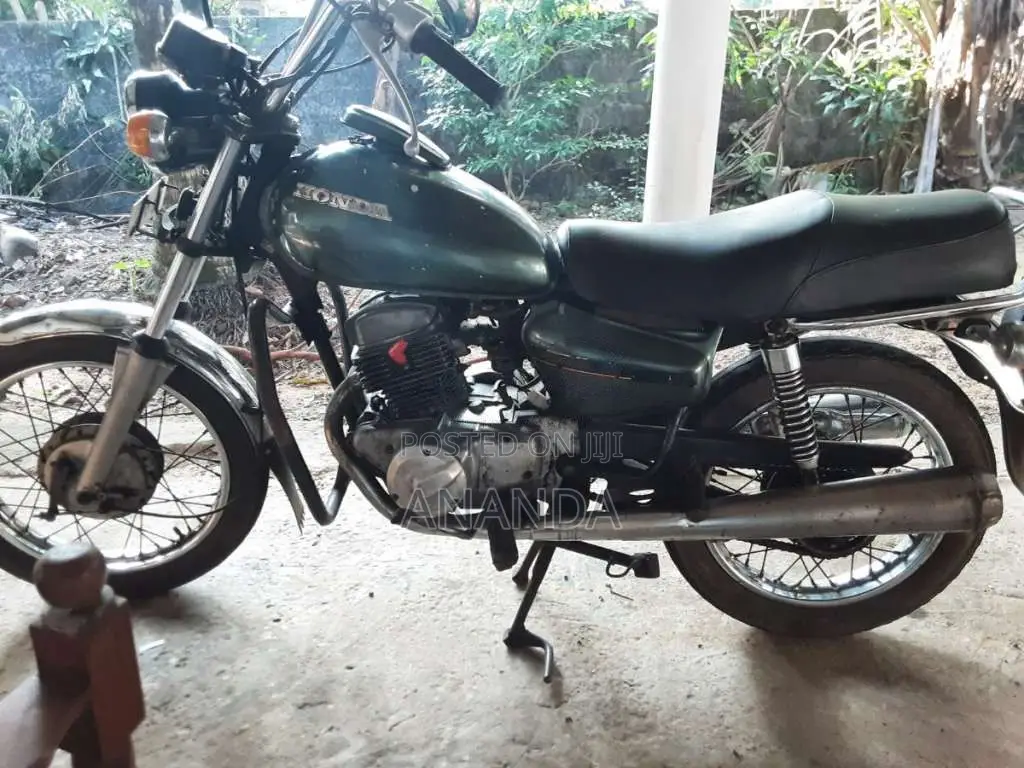 Honda CM 125 1990 Motorbike (Used)