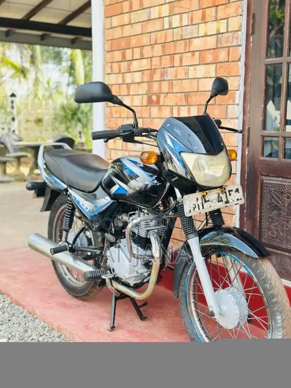 Bajaj CT-100 2005 Motorbike (Used)