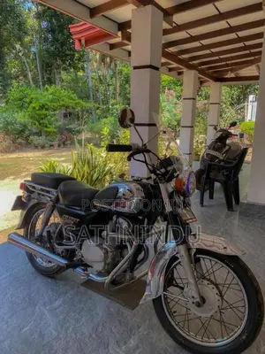 Honda Cd 125 BENLY 2001 Motorbike (Used)